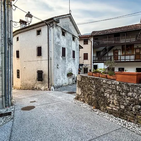 Il Cortivo 81 Apartment *