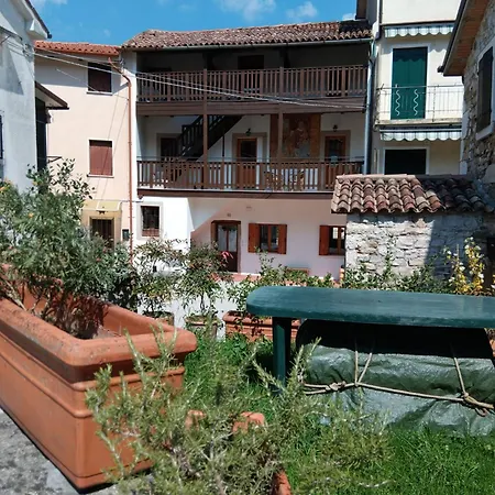 Il Cortivo 81 Apartment *
